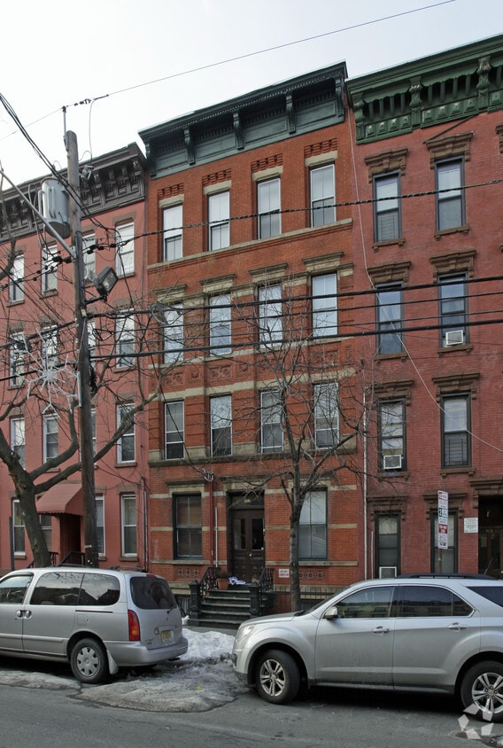 Building Photo - 511 Jersey Ave