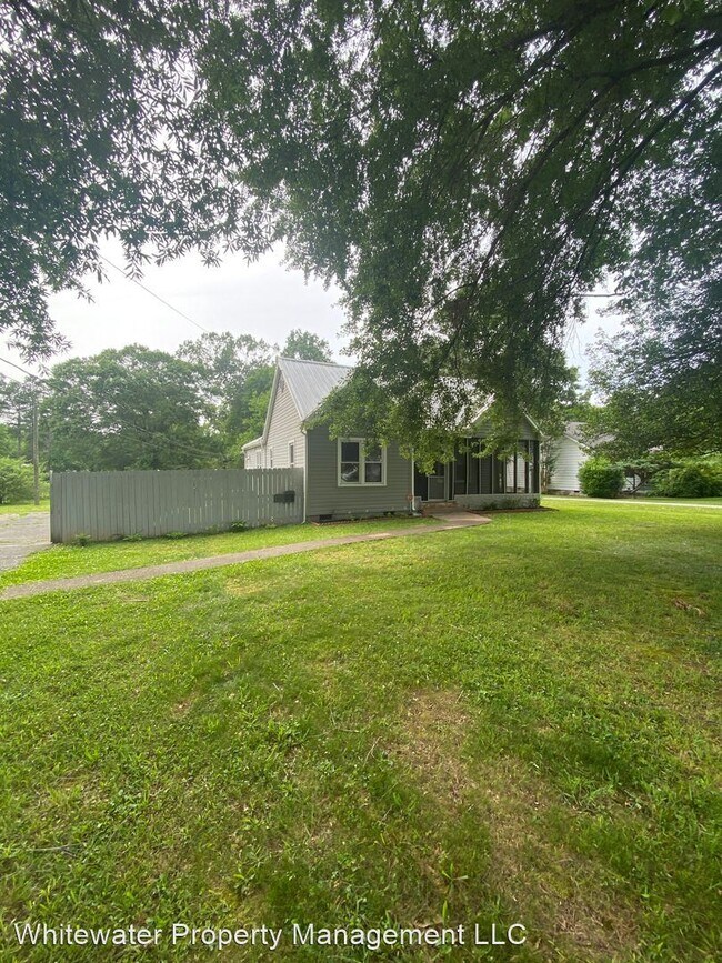 Building Photo - 2 br, 1 bath House - 1111 Altamaha Street