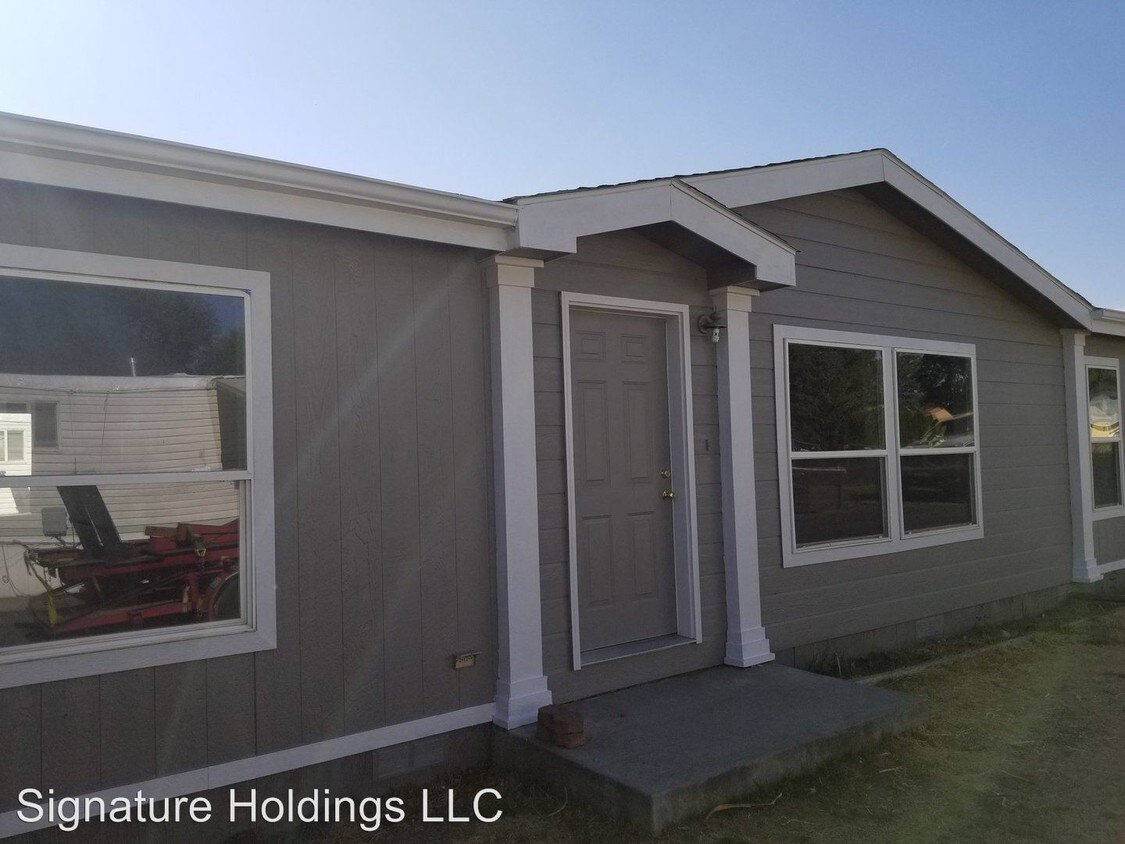 4 br, 2 bath House 3524 E 2nd Ct House Rental in Mead, WA