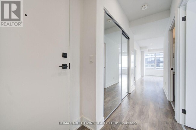 Building Photo - 2489 Taunton Rd