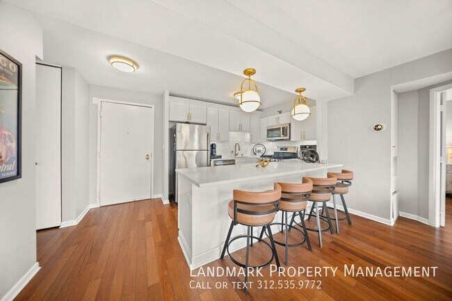 Foto del edificio - 1309 N Wells St