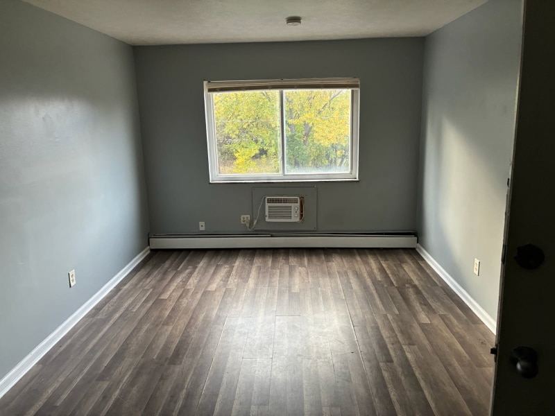 Photo - 7919 Lake Ave (Cleveland, OH)