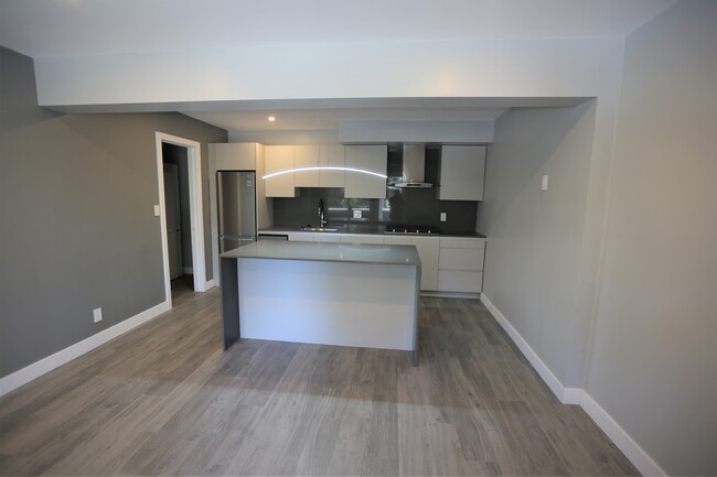 Living room and kitchen - 3938 Las Flores Canyon Rd