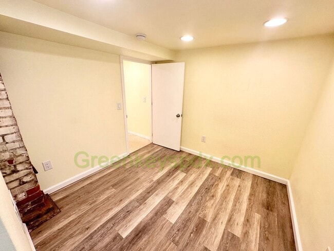 Building Photo - 3-Bedroom, 2-Bathroom House with Attached ...