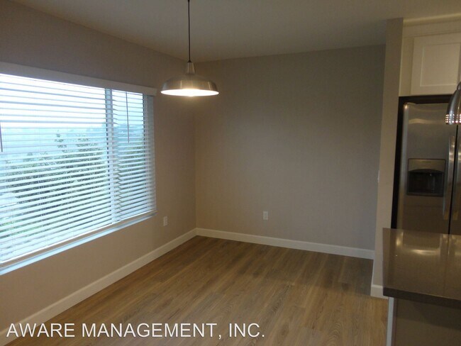 Building Photo - 5368 W Falls View Dr