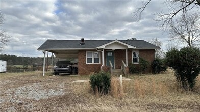 Building Photo - 7040 Alan Thomas Rd