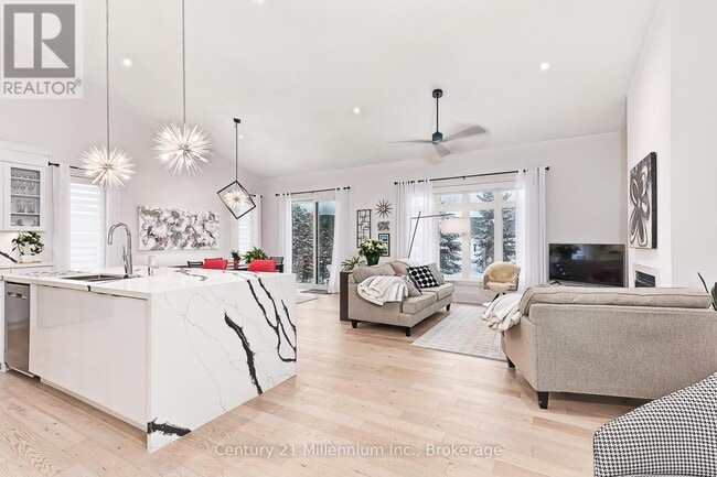 Photo du bâtiment - 126 Tekiah Rd