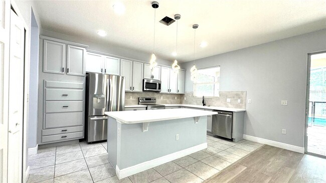 Foto del edificio - 4718 Blue Diamond St
