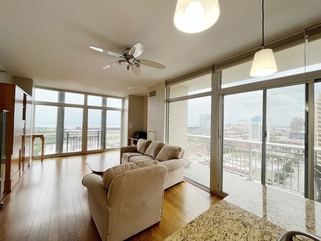 Photo - 1400 S Michigan Ave Apartment