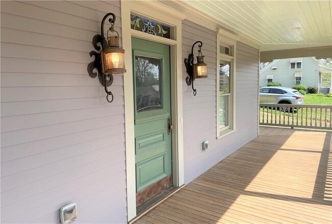 Photo - 185 W Moreno St House