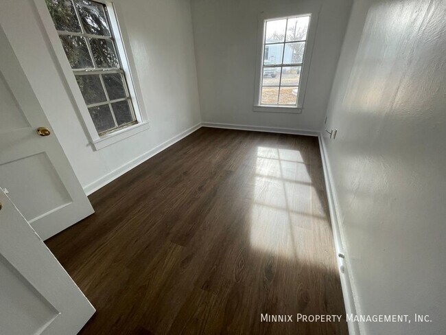 Foto del edificio - 102 N 11th St