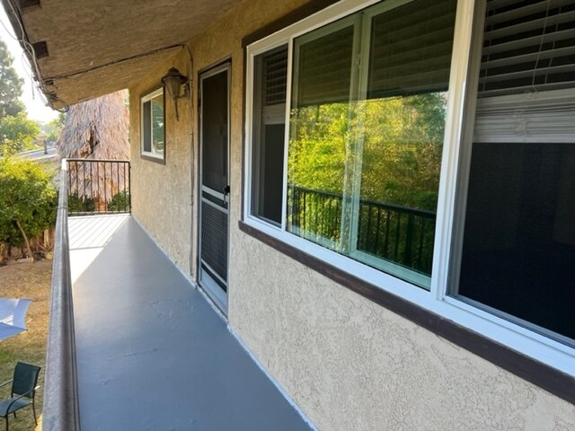 2nd floor front view of unit looking in - 1967 Anaheim Ave