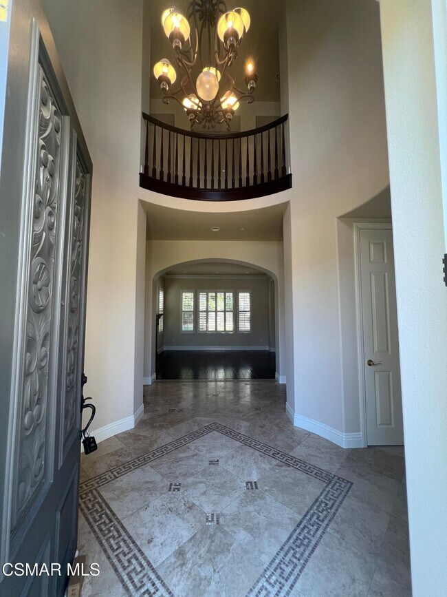Foto del edificio - 26803 Mont Calabasas Dr