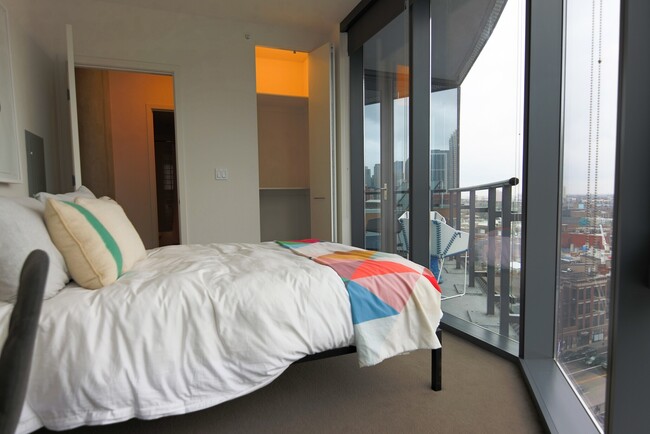 Foto del edificio - 811 W Couch Pl