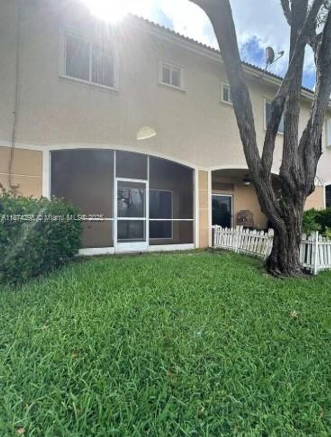 Foto del edificio - 5753 Isles Cir