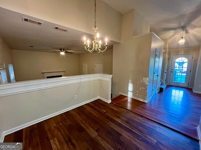 Foto del edificio - 260 Windscape Dr