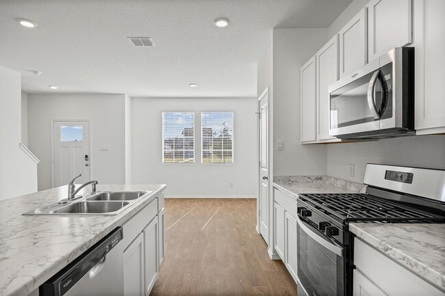 Foto del edificio - 310 Puerto Plata Ave