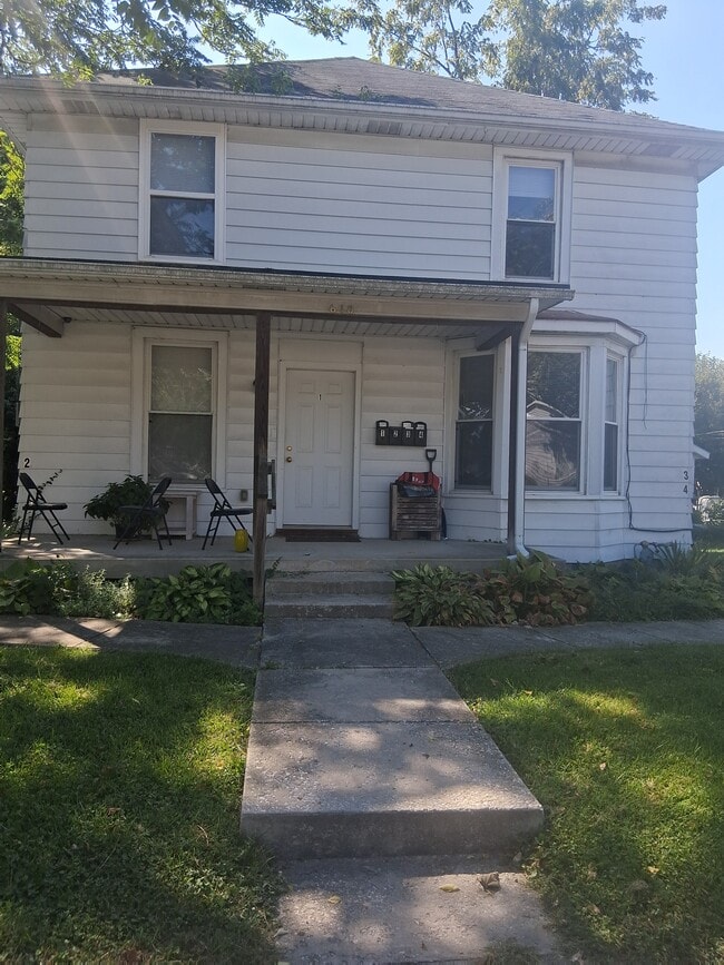 Building Photo - 618 S 16th St
