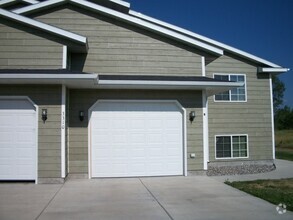 Building Photo - 3310 Magenta Rd