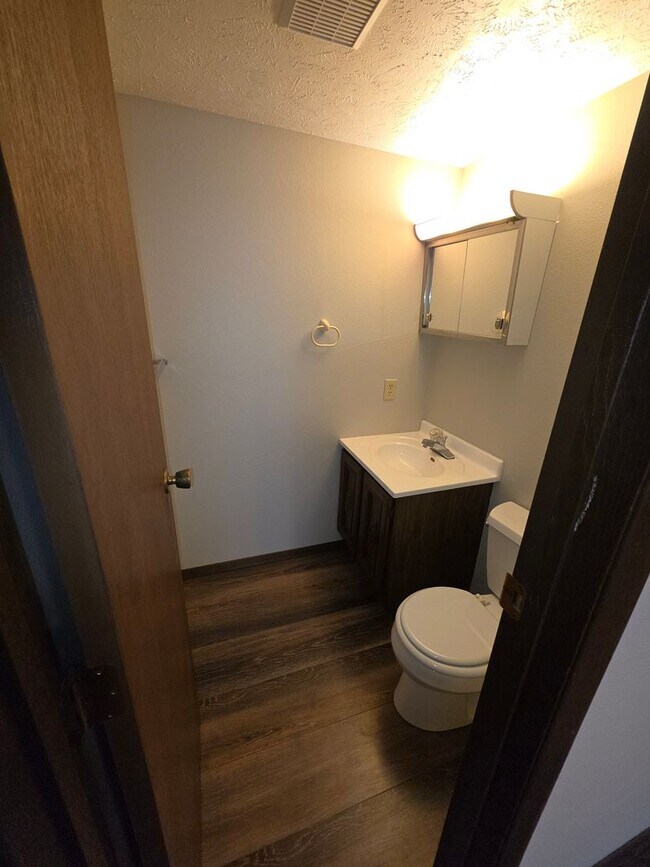 Foto del edificio - 507 Elm Ave