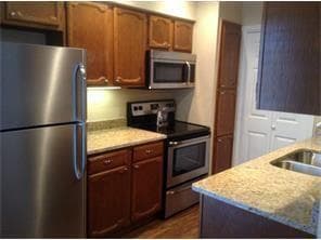 Foto principal - 3101 Townbluff Dr