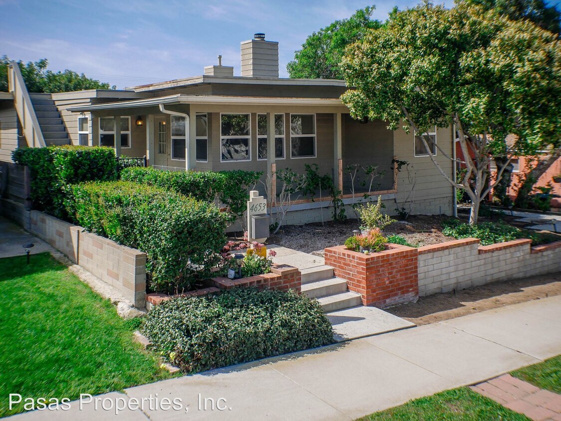 Foto principal - 4653-4655 Bermuda Ave