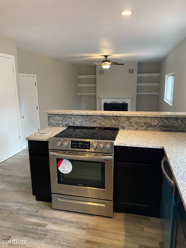 Building Photo - 4 br, 3 bath House - 1490 Holland Park Blvd