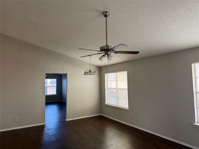 Building Photo - 421 Sims Dr