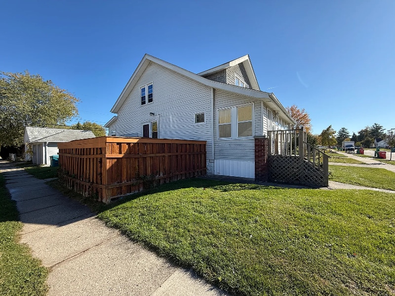 Foto principal - 22174 Cushing Ave