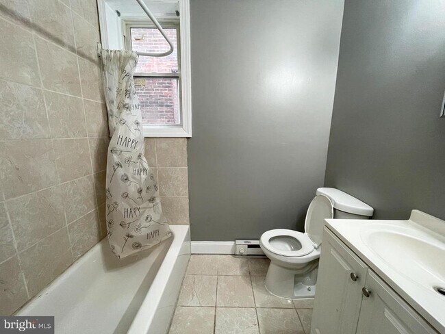 Foto del edificio - 1934 W Ontario St