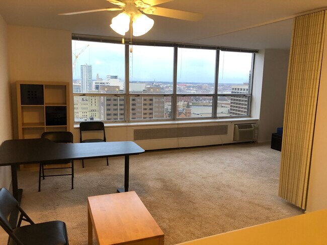 Foto del edificio - 1129 N Jackson St