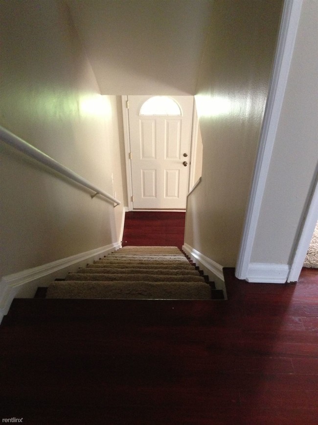 Building Photo - 2 br, 1 bath Condo - Brownstones Condominiums