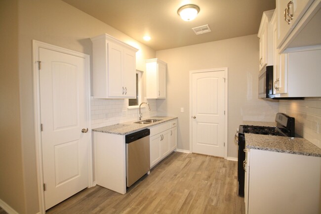 Foto del edificio - Cute 3 Bedroom Duplex in Edmond