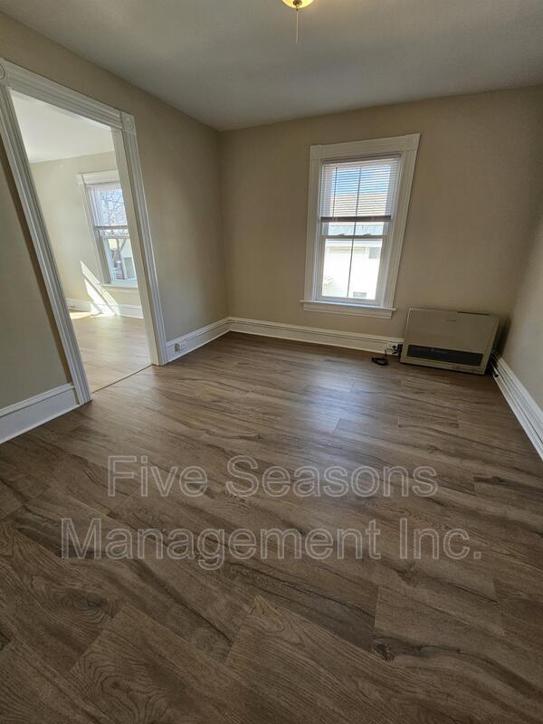 Photo - 2 N Champlain St Apartment