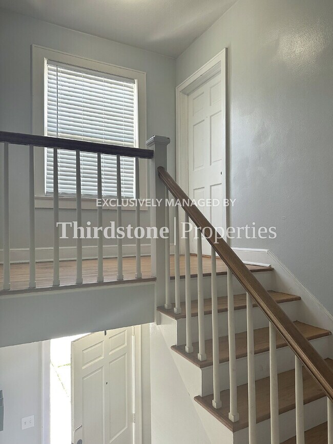 Foto del edificio - 2779 Riverside Ave