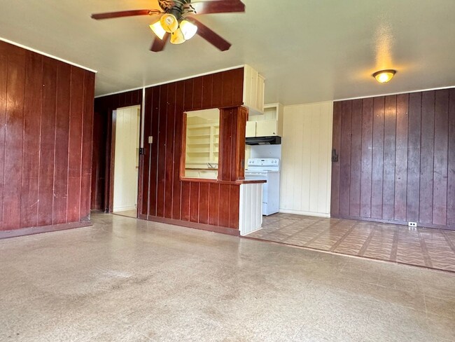 Building Photo - 5140 Laukona St