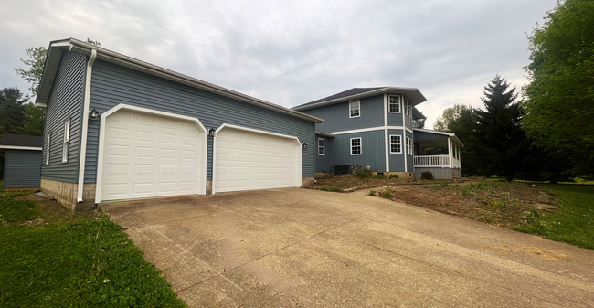 Building Photo - 1085 County Road 212