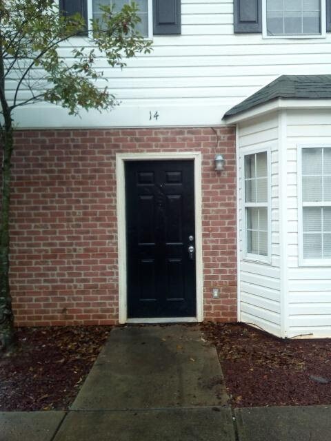 Primary Photo - 225 E Wilson St