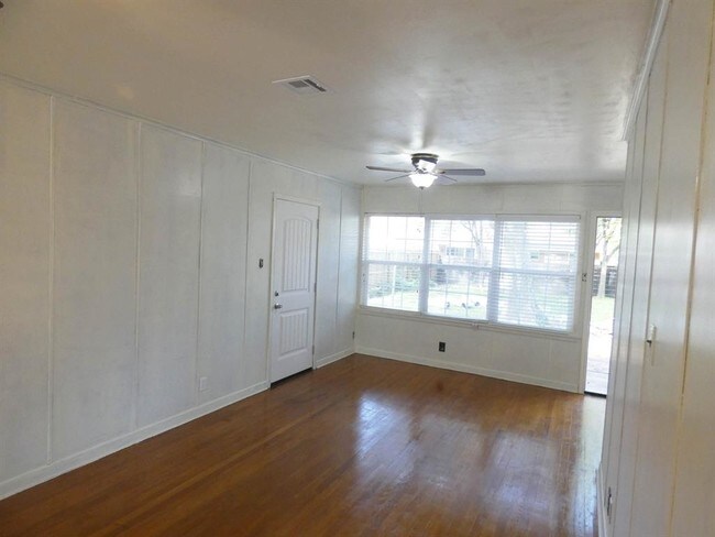 Building Photo - 4130 Osby Dr