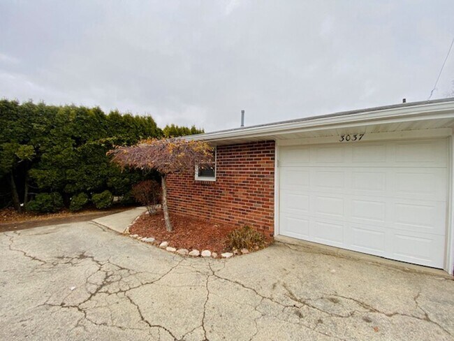 Foto del edificio - 3037 Humboldt Rd