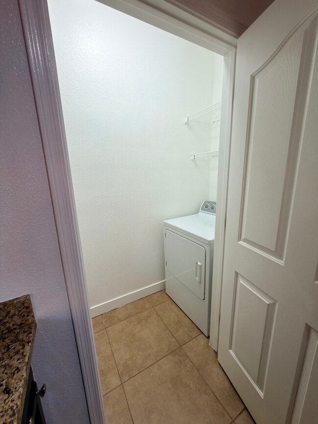 Foto del edificio - 16013 S Desert Foothills Pkwy