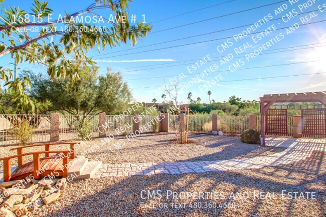 Foto del edificio - 16815 E Alamosa Ave