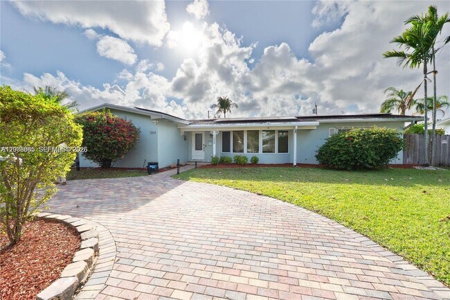Photo - North 40th Avenue, Hollywood, FL 33021 - 4 BR 3 BA house