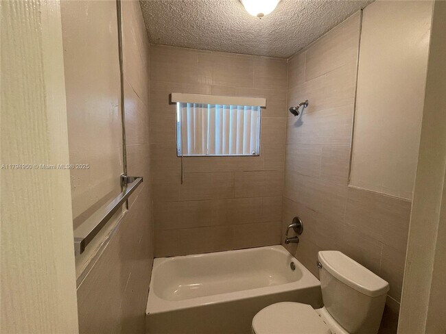 Foto del edificio - 716 SW 16th Ave