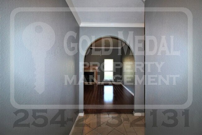 Foto del edificio - 401 Hedy Dr