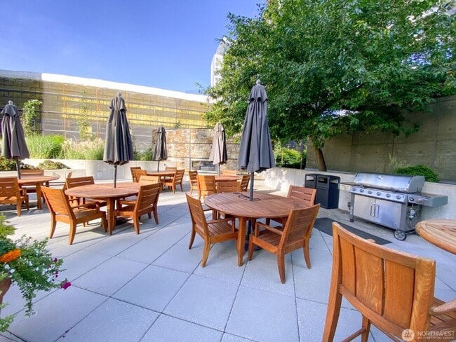 Foto del edificio - 1Bd/1.5Ba Bellevue Condo