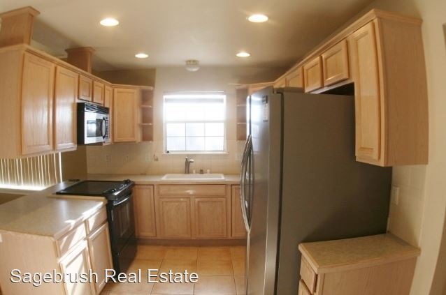 Building Photo - 3 br, 2 bath House - 3844 Benjamin Davis Dr.