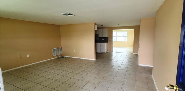 Building Photo - 5305 Hawk Dr