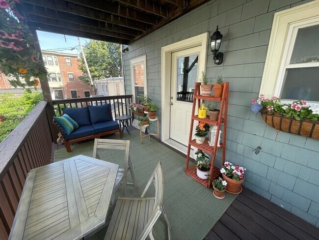 Foto del edificio - 344 Medford St