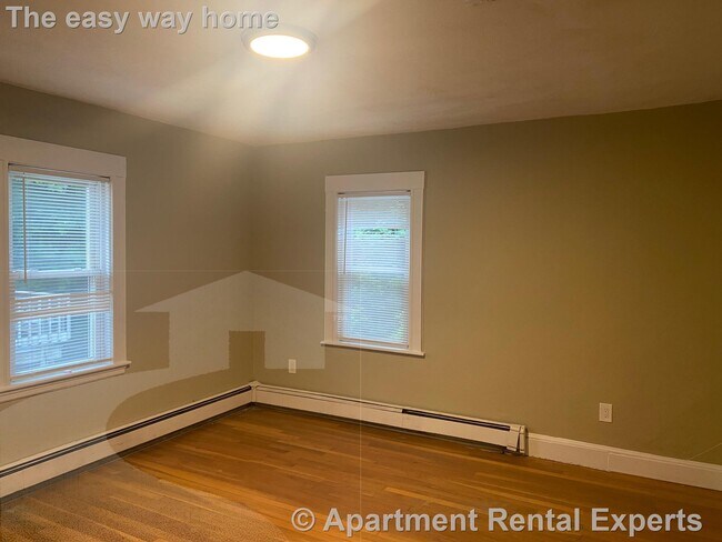 Foto del edificio - Cambridge/Fresh Pond 3 BR - Free Laundry -...